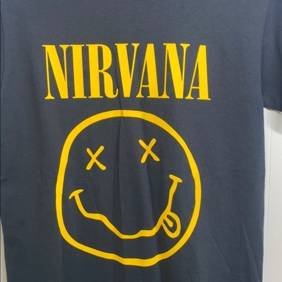 Gildan - Nirvana Smile Band Shirt Size Small - Picture 5 of 6